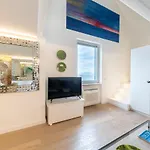 Casa Boutique By Capri 5 Senses